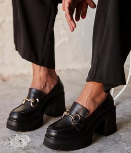 Дамски мокасини MODERN SOLE, черна кожа